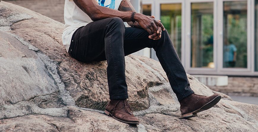 What shoes to wear with different cuts of jeans for men