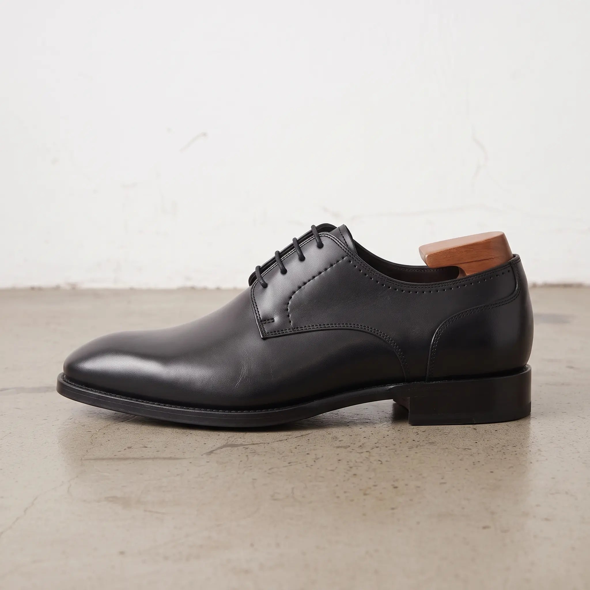 Men's Black Plain-Toe Leather Derbys — Hartwell