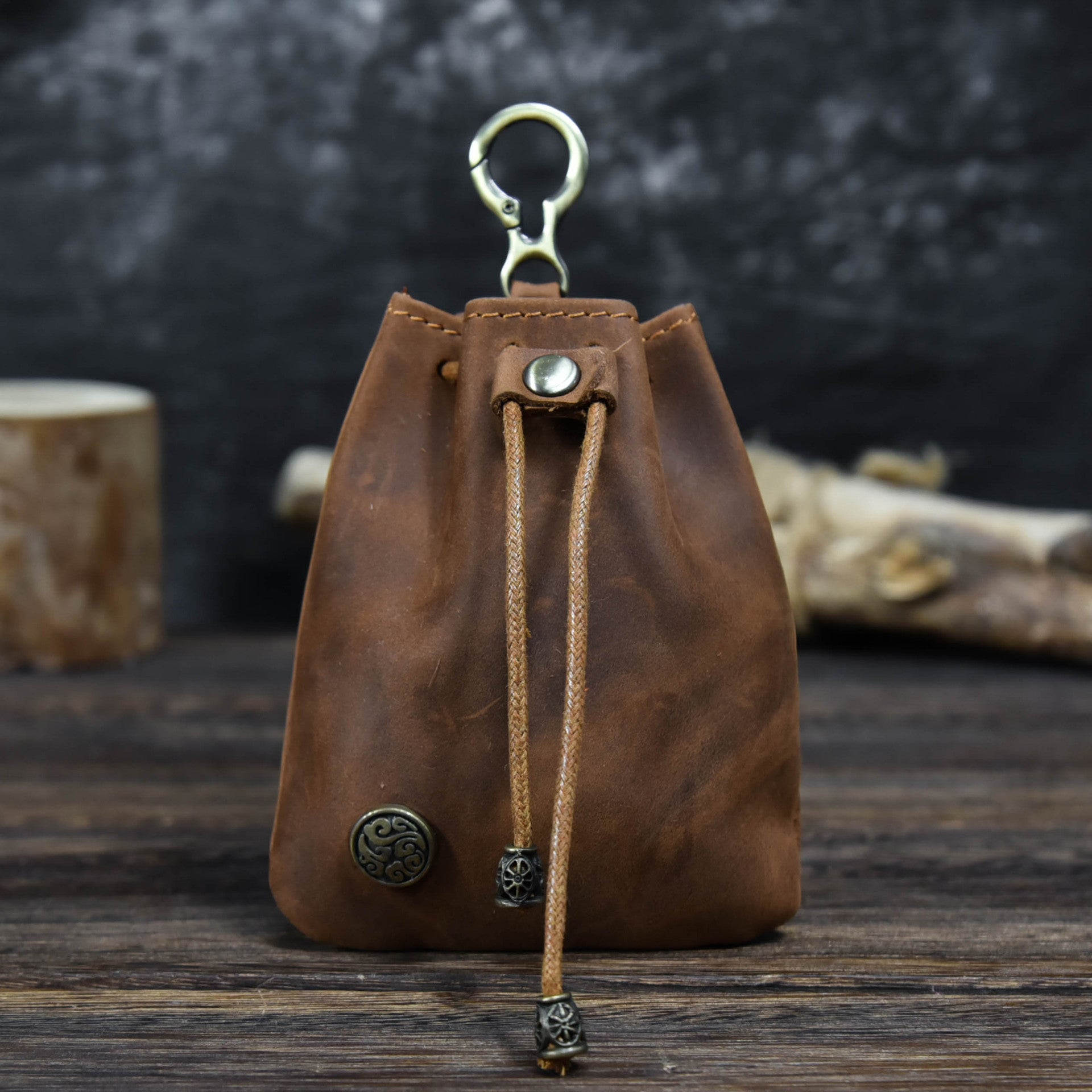 Unisex Distressed Full-Grain Leather Drawstring Coin Pouch