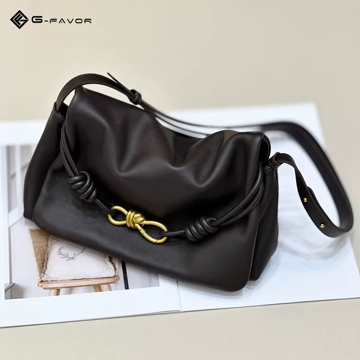 Women’s Chic Genuine Leather Underarm Shoulder Bag for Everyday Use