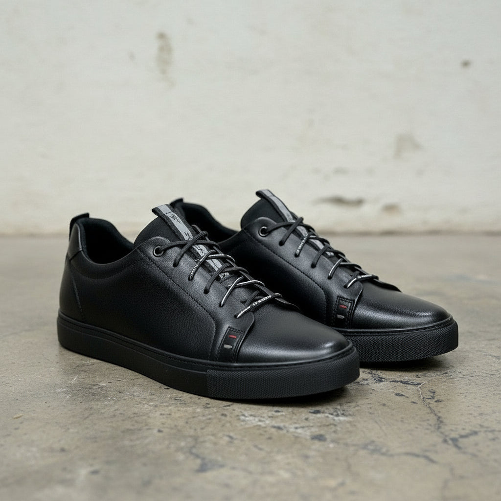 Men's Black Leather Plain-Toe Sneakers