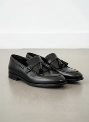 Handcrafted Men's Black Leather Fringe Buckle Loafers