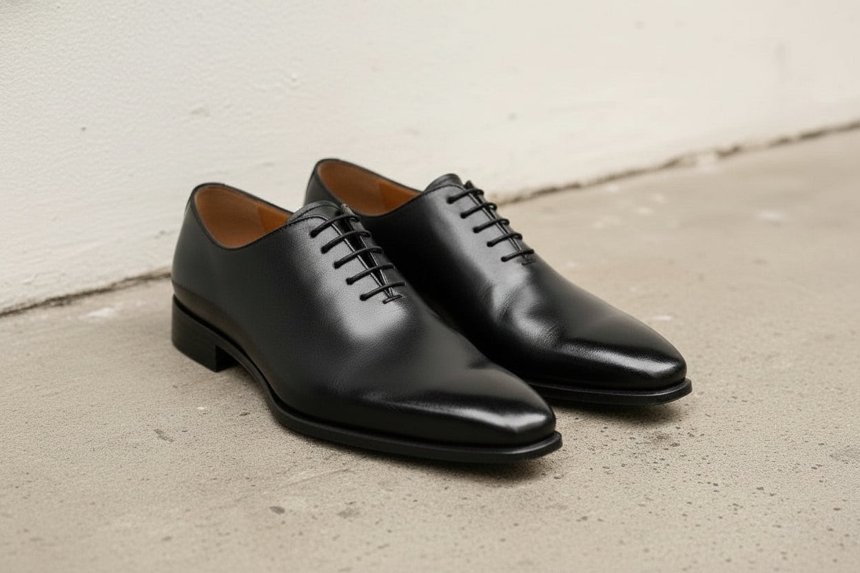 Handcrafted Men's Black Leather Oxford Shoes