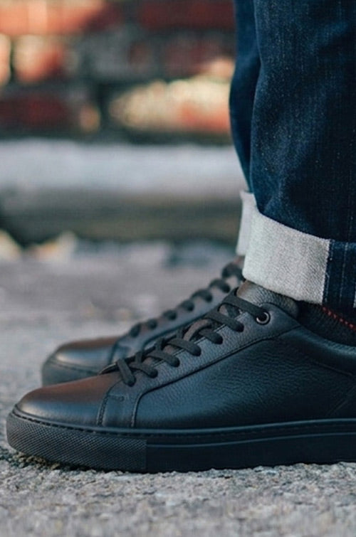 APR_sneaker-banner2-m.jpg