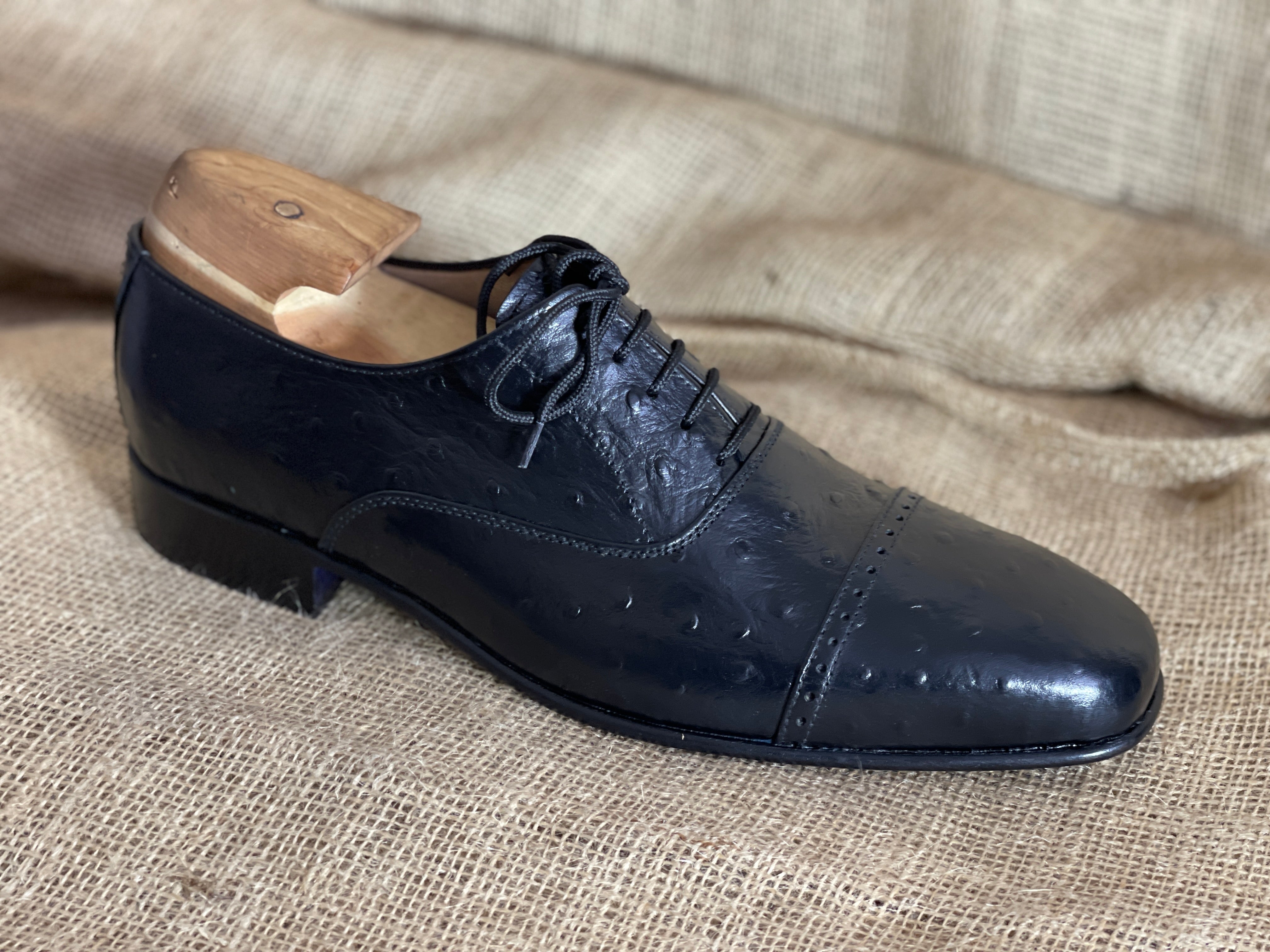 Handcrafted Men's Black Ostrich Leather Oxford Shoes