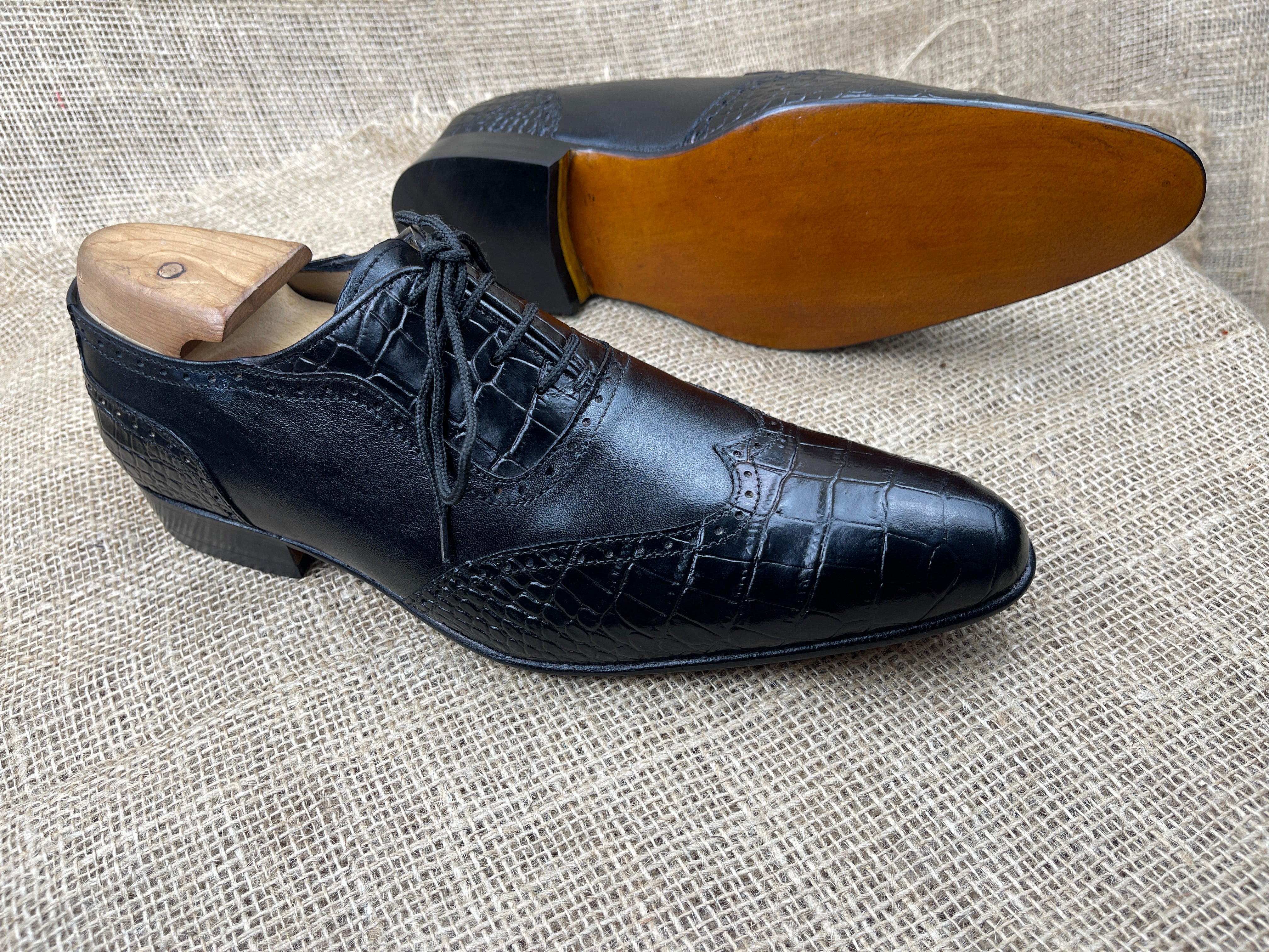 Men's Black Crocodile Patterned Oxford Dress Shoes