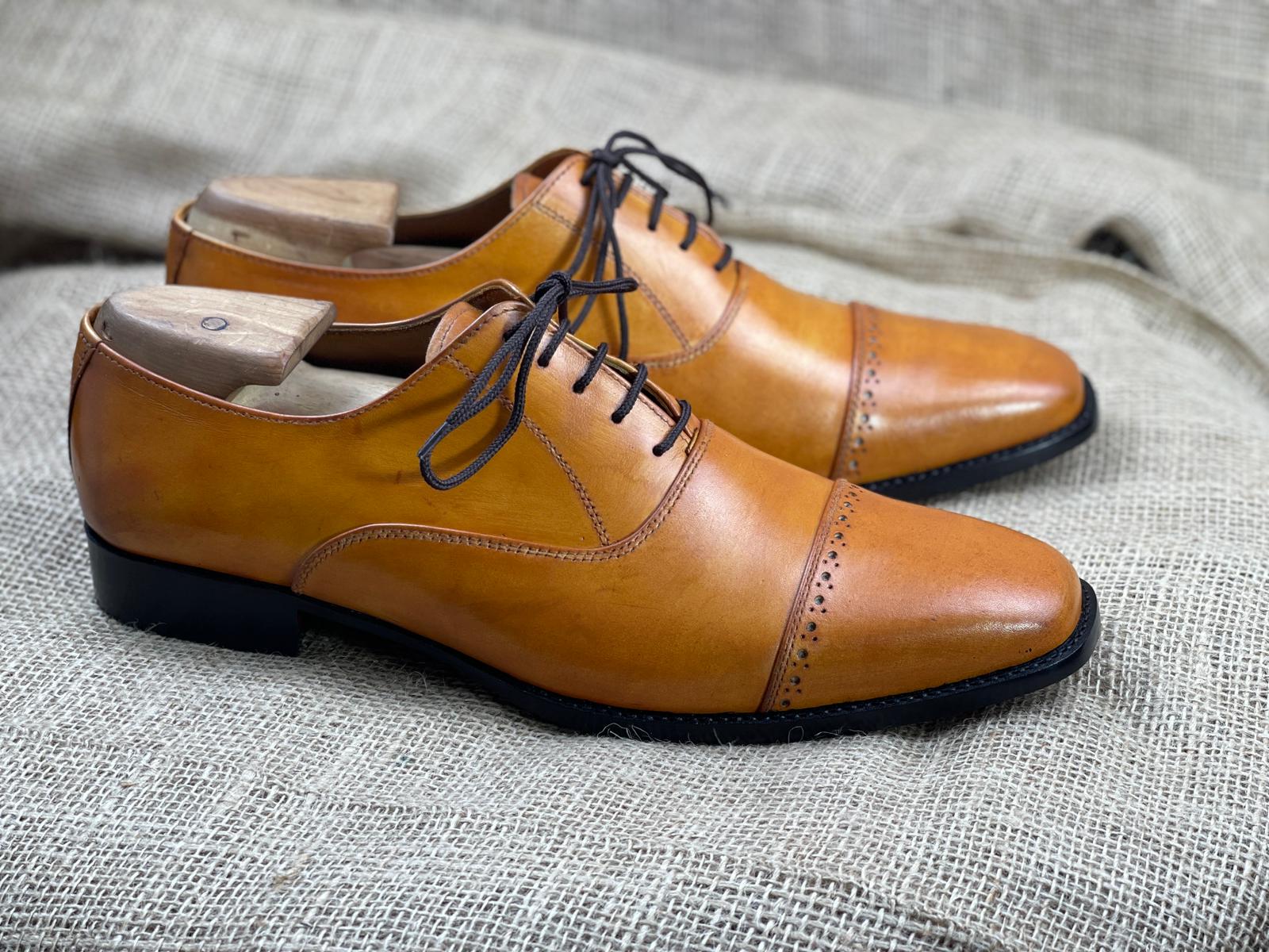 Men's Handmade Tan Leather Dress Shoes with Lace-up Closure