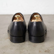 Men's Black Plain-Toe Leather Oxfords — Barlaston