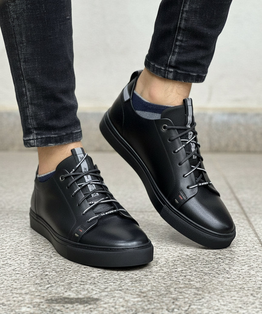 Men's Black Leather Low-Profile Sneakers
