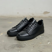 Men's Black Leather Plain-Toe Sneakers