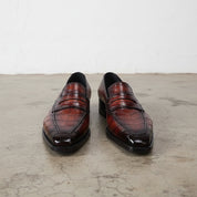 Burgundy Alligators pattern dress shoes for men, High end leather moccasins - front-view