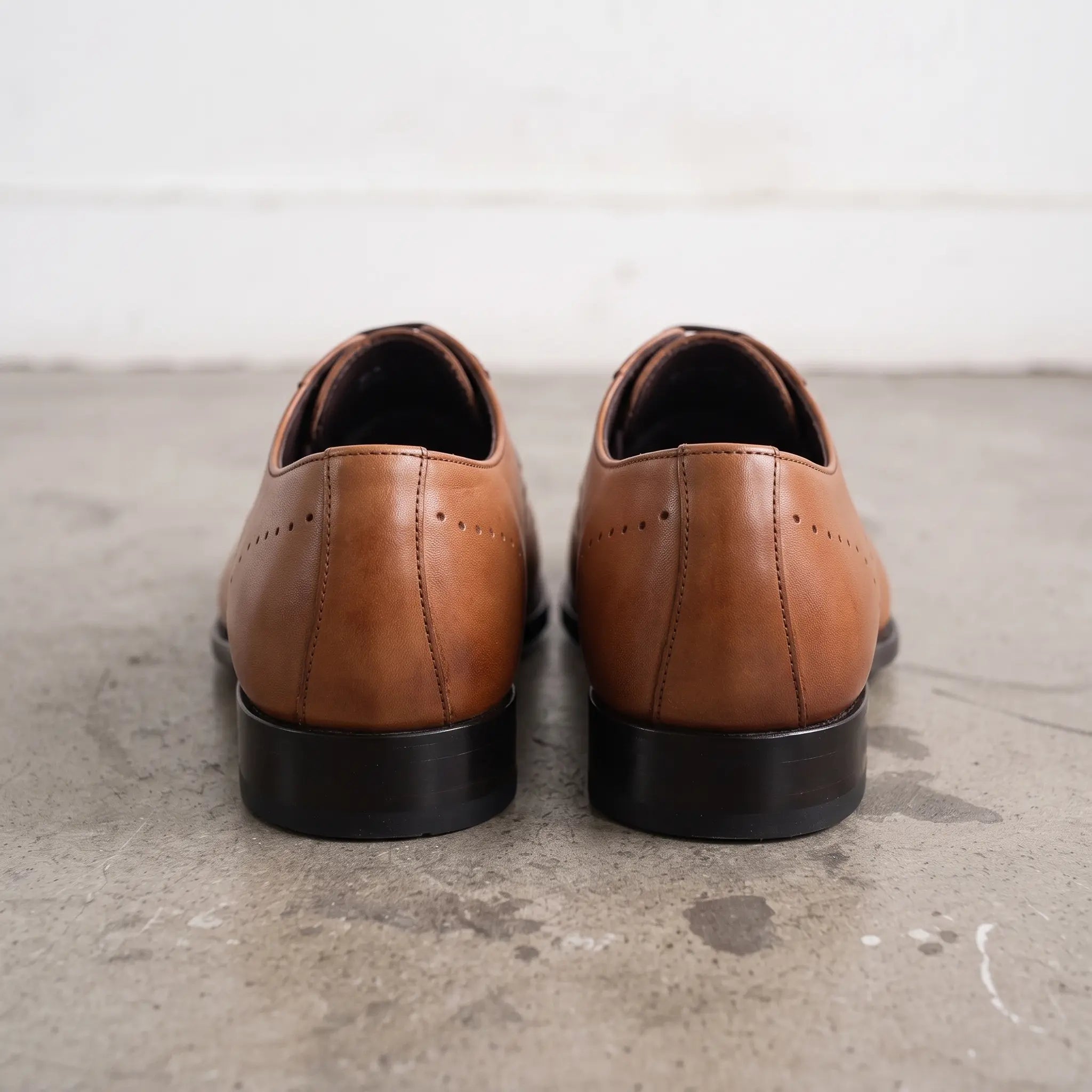 Men's Brown and Dark Brown Wingtip Cap-Toe Leather Oxfords — Duggan