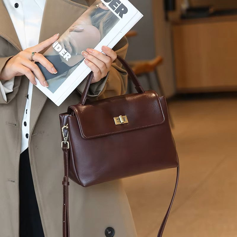 Women's Vintage Genuine Leather Crossbody Bag - Classic Messenger Handbag