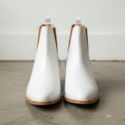 Men's White and Brown Plain-Toe Leather Chelsea Boots