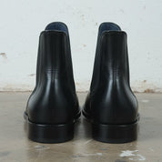 Men's Black Plain-Toe Leather Chelsea Boots — Dunton
