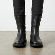 Men's Black Plain-Toe Leather Pull-On Boots