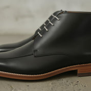 Men's Black Apron-Toe Leather Chukka Boots