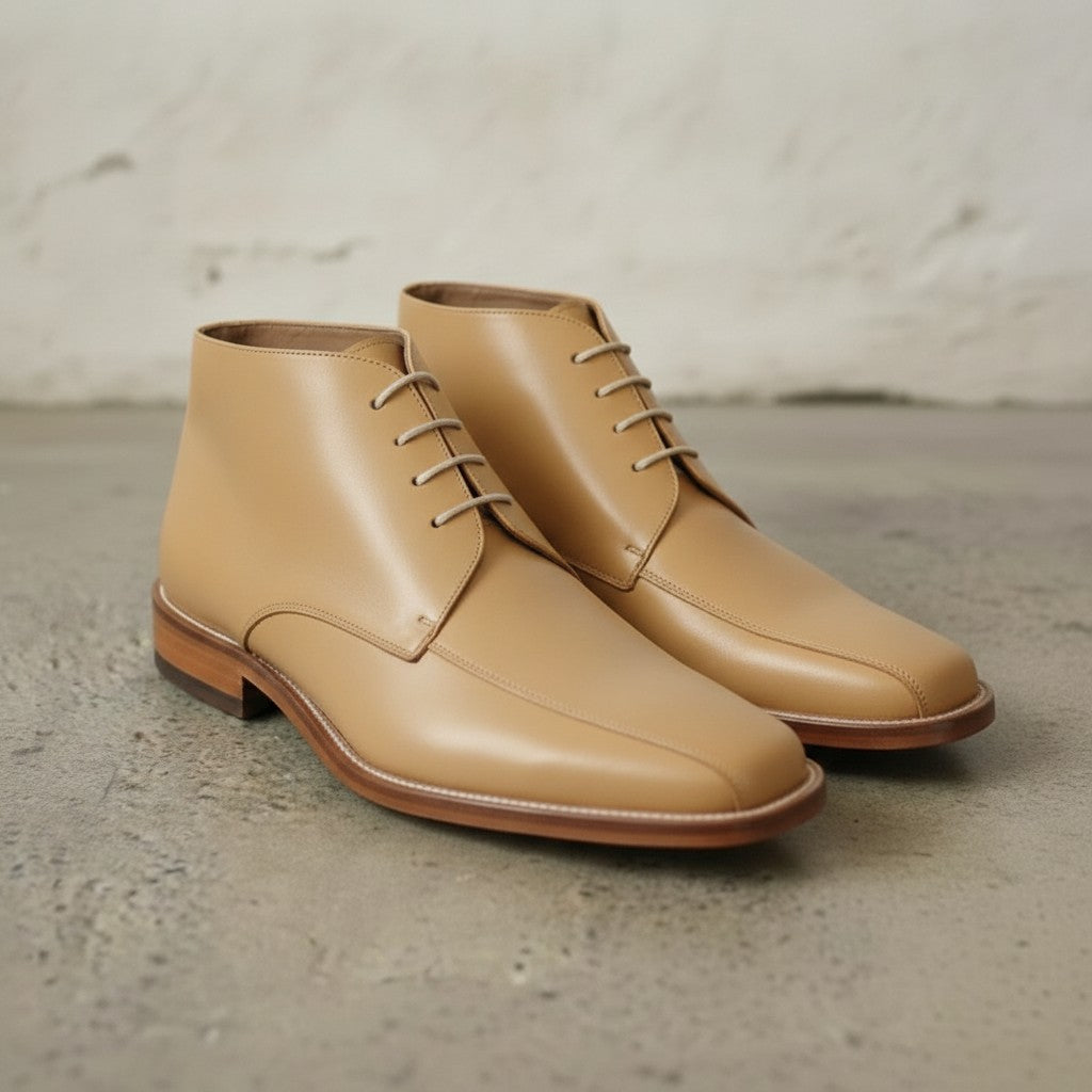 Men's Tan Apron-Toe Leather Chukka Boots