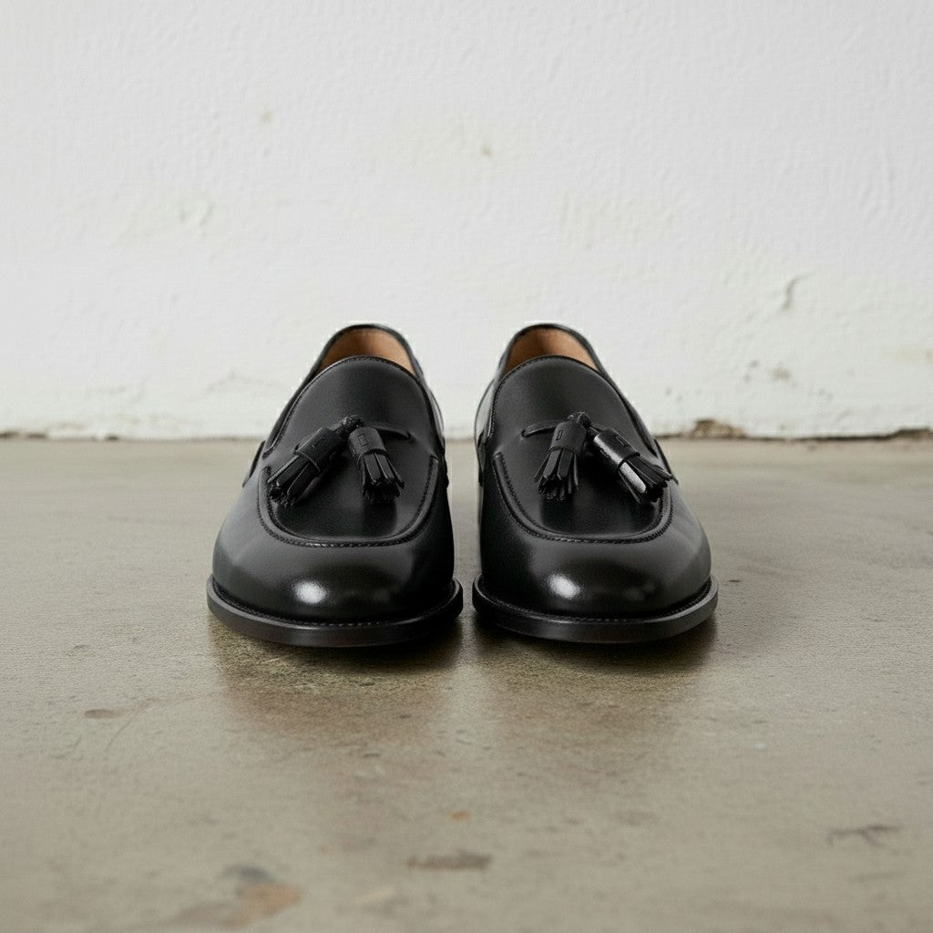 Men's Black Apron-Toe Leather Tassel Loafers