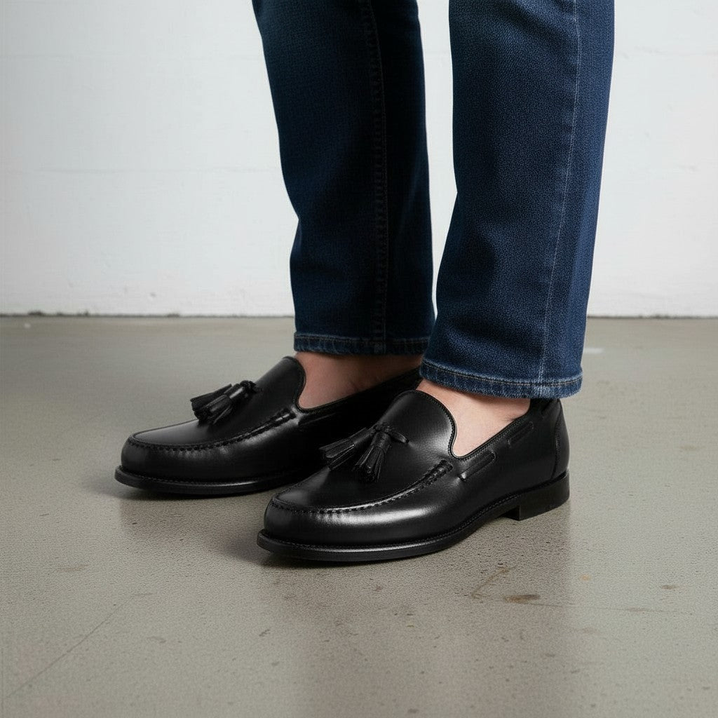 Men's Black Apron-Toe Leather Tassel Loafers