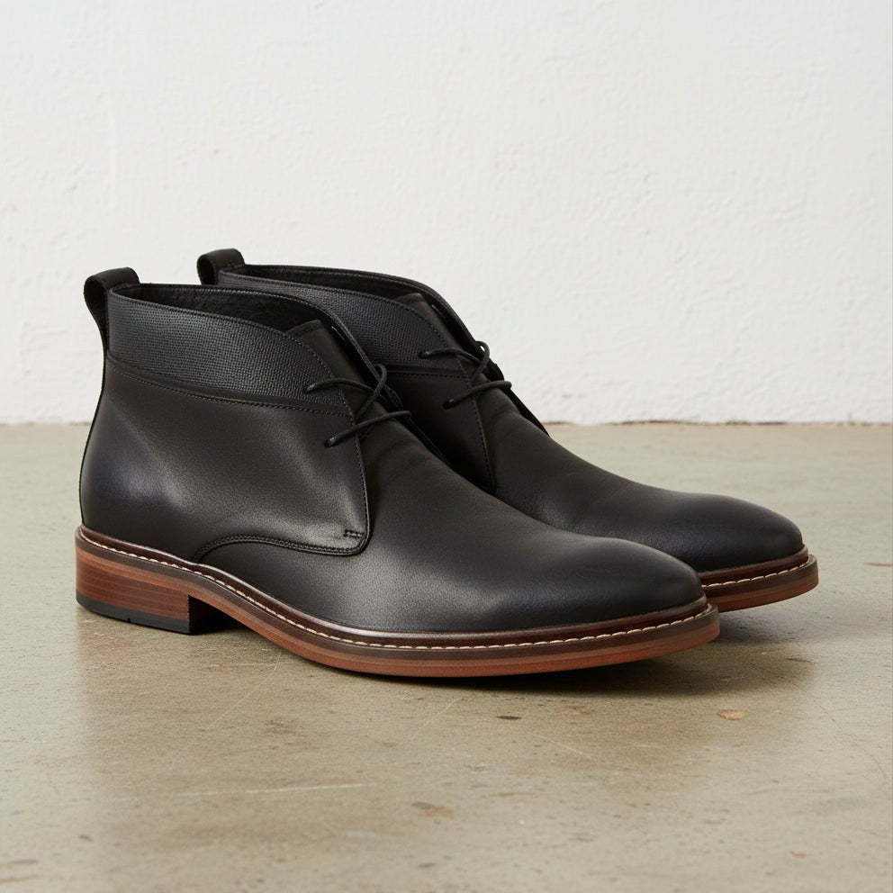 Men's Black Plain-Toe Leather Chukka Boots