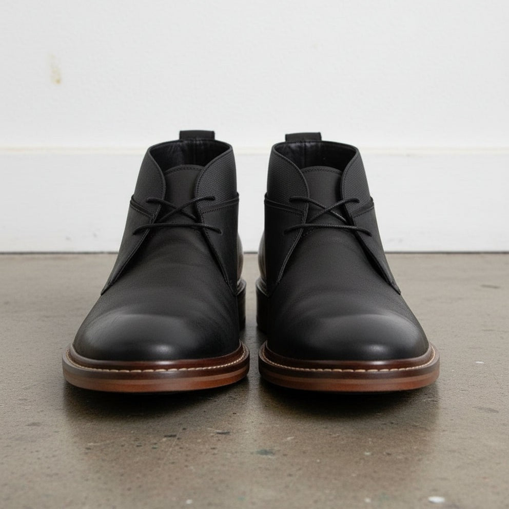 Men's Black Plain-Toe Leather Chukka Boots