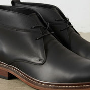 Men's Black Plain-Toe Leather Chukka Boots