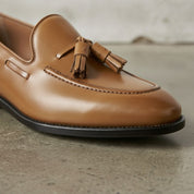 Men's Tan Apron-Toe Leather Tassel Loafers — Farnford
