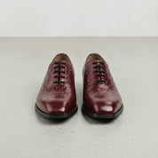 Men's Burgundy Alligator-Embossed Leather Oxfords — Kimpton