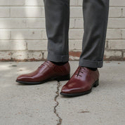 Men's Burgundy Plain-Toe Crocodile-Embossed Leather Oxfords — Esmond