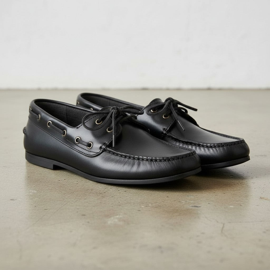 Men's Black Apron-Toe Leather Boat Shoes — Urquhart