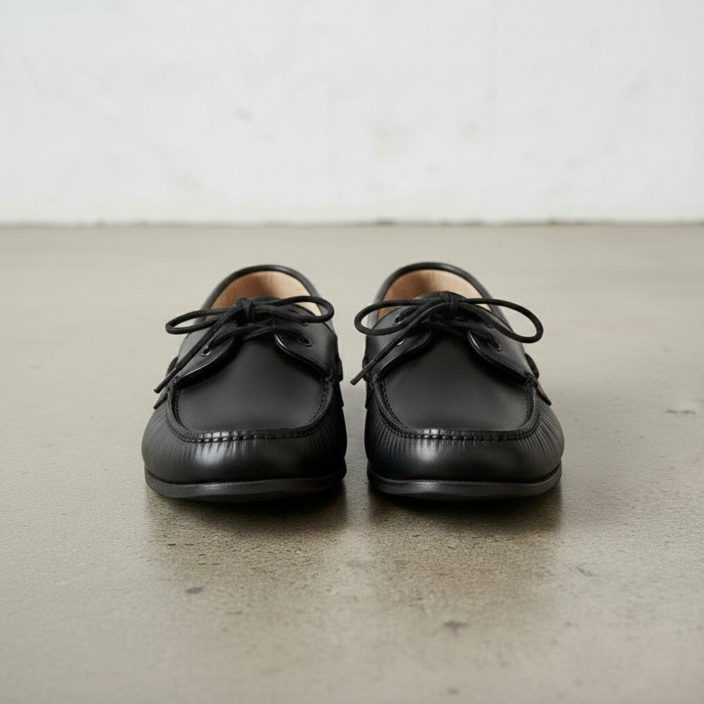 Men's Black Apron-Toe Leather Boat Shoes — Urquhart