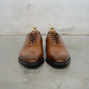 Men's Cognac Crocodile-Embossed Leather Oxfords — Wroxton