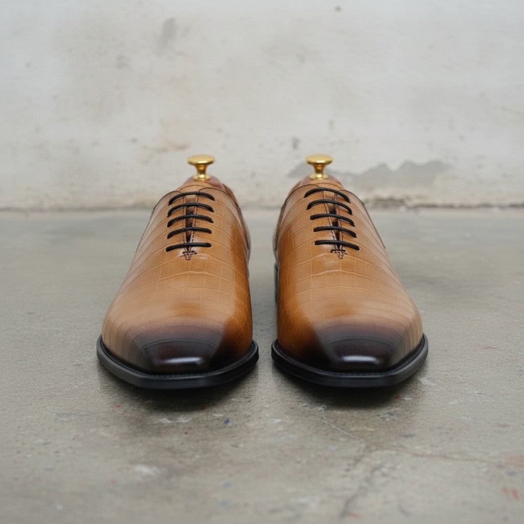 Men's Tan and Dark Brown Plain-Toe Crocodile-Embossed Leather Oxfords — Wroxton