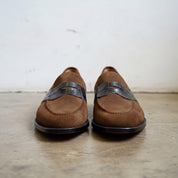 Men's Grey and Brown Crocodile-Embossed Suede Apron-Toe Penny Loafers — Crompton — Crompton