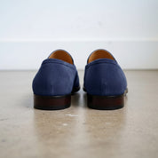 Men's Grey and Navy Blue Crocodile-Embossed Suede Apron-Toe Penny Loafers — Crompton — Crompton