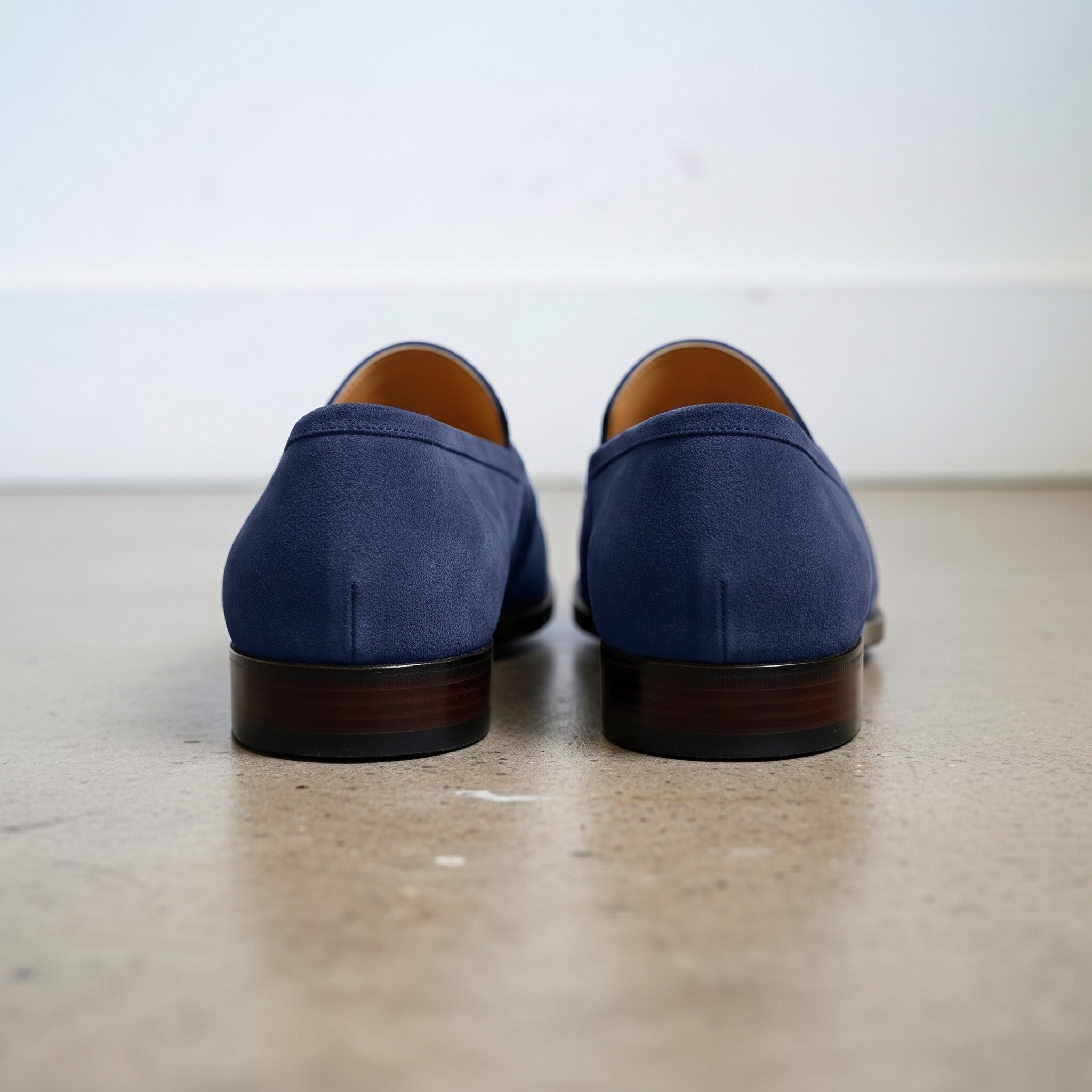 Men's Grey and Navy Blue Crocodile-Embossed Suede Apron-Toe Penny Loafers — Crompton — Crompton
