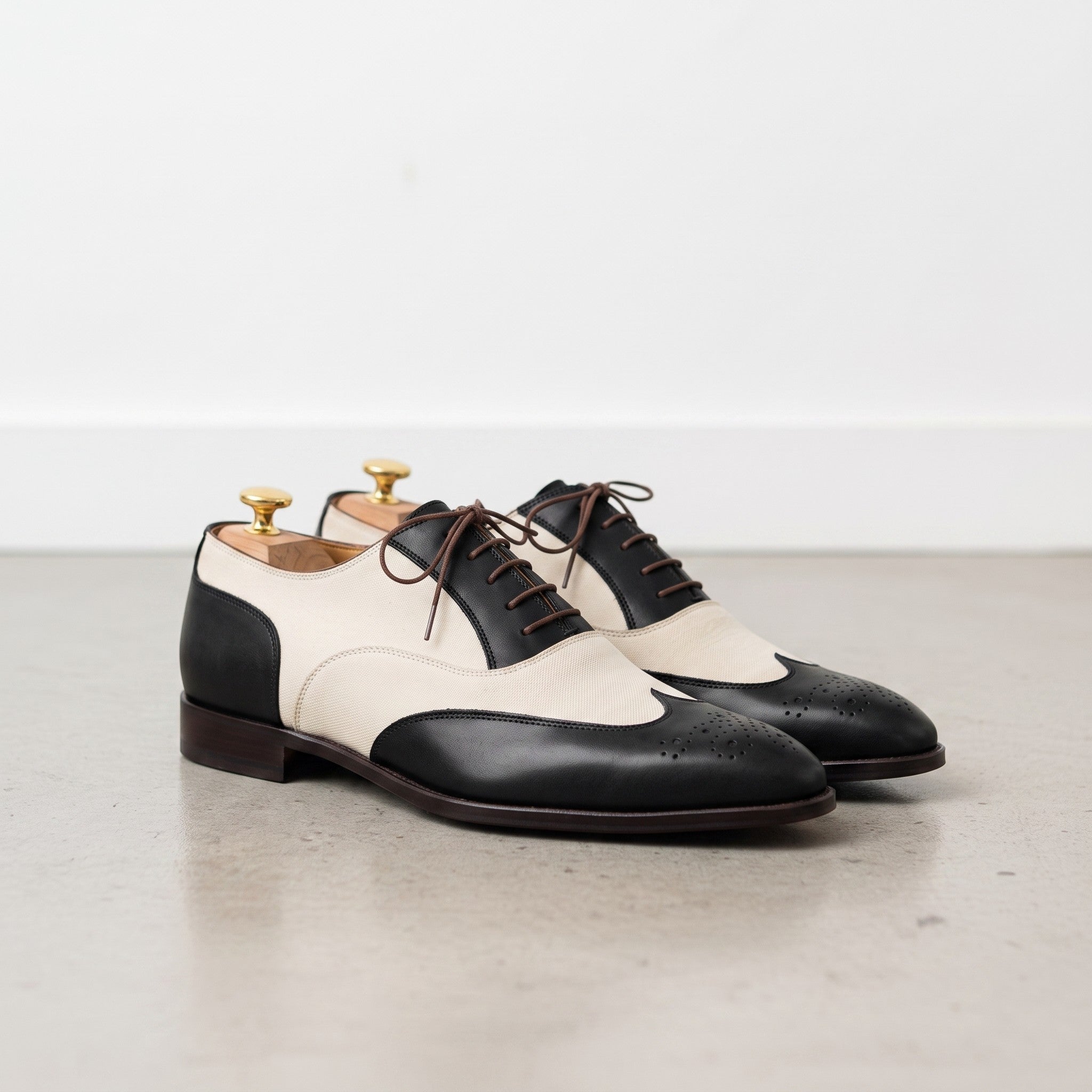 Men's Black and Cream Wingtip Leather Spectator Oxfords — Guildford