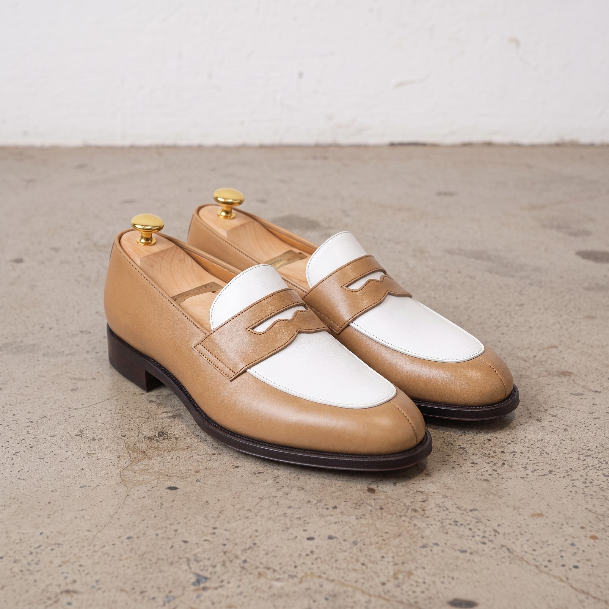 Men's Tan and White Plain-Toe Leather Spectator Penny Loafers — Connell
