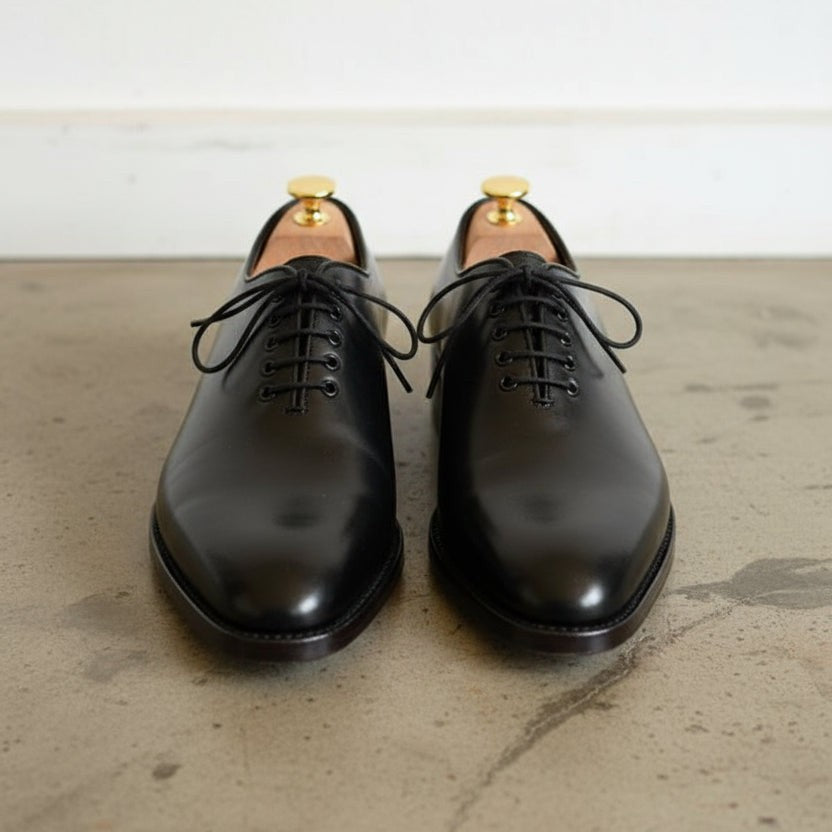 Men's Black Plain-Toe Leather Oxfords — Edenton