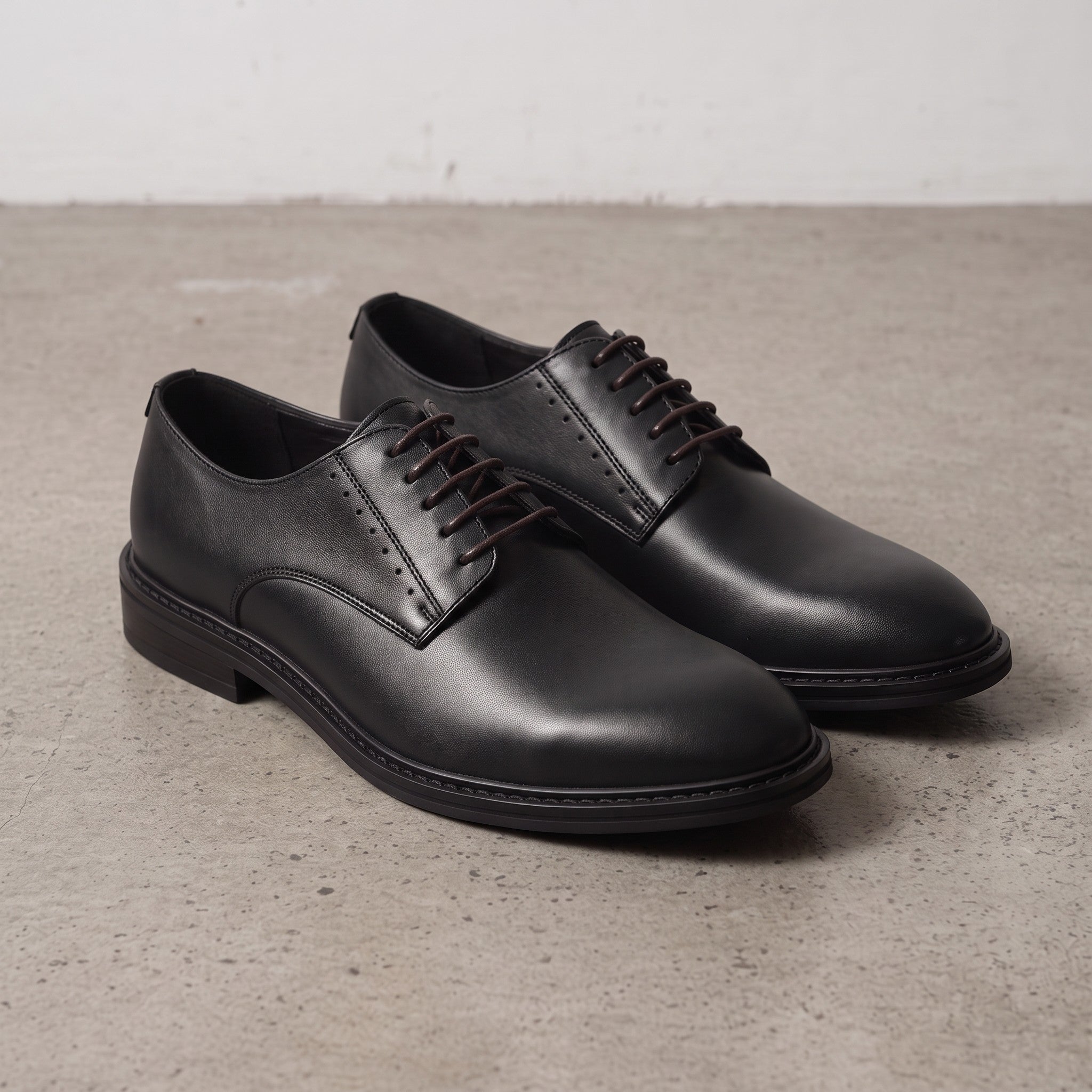 Men's Black Plain-Toe Leather Derby Shoes — Hiscott