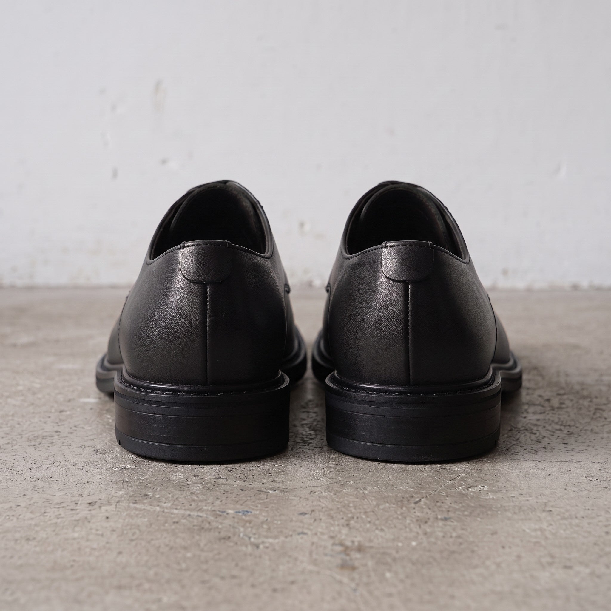 Men's Black Plain-Toe Leather Derby Shoes — Hiscott