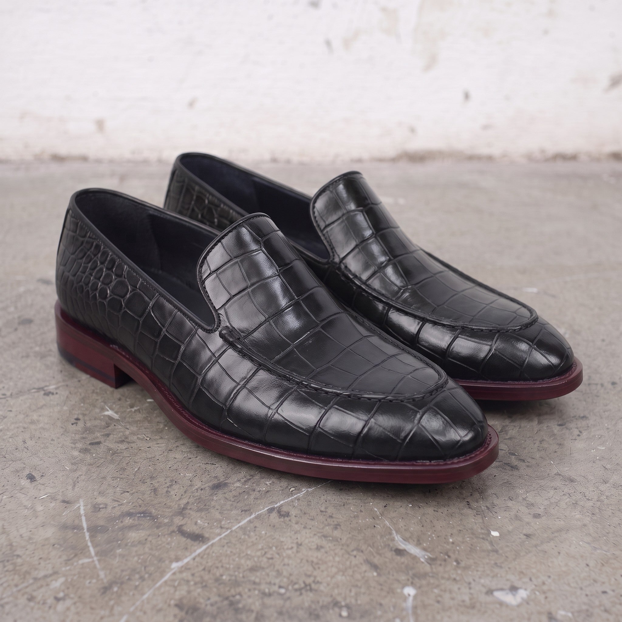 Men's Black Alligator-Embossed Leather Loafers — Hayley