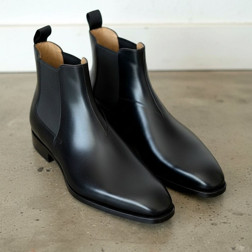 Men's Black Plain-Toe Leather Chelsea Boots — Hockin