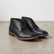Men's Black Plain-Toe Leather Chukka Boots — Balfour