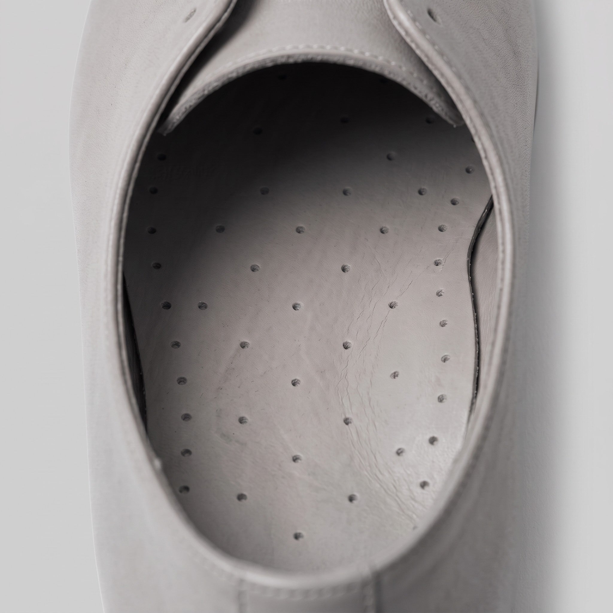 Light Gray Diamond-Punched Full-Grain Leather Insoles — Finham