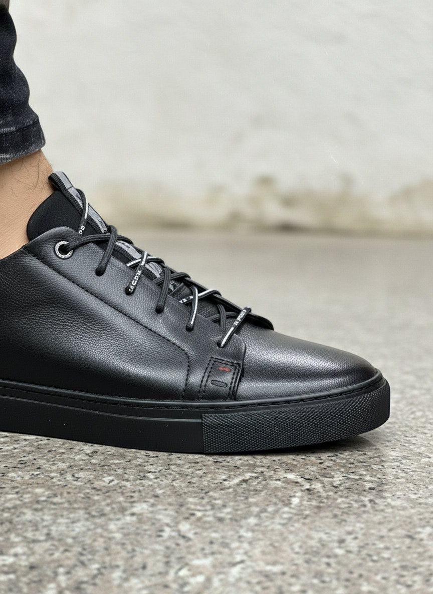 Men's Black Leather Low-Profile Sneakers