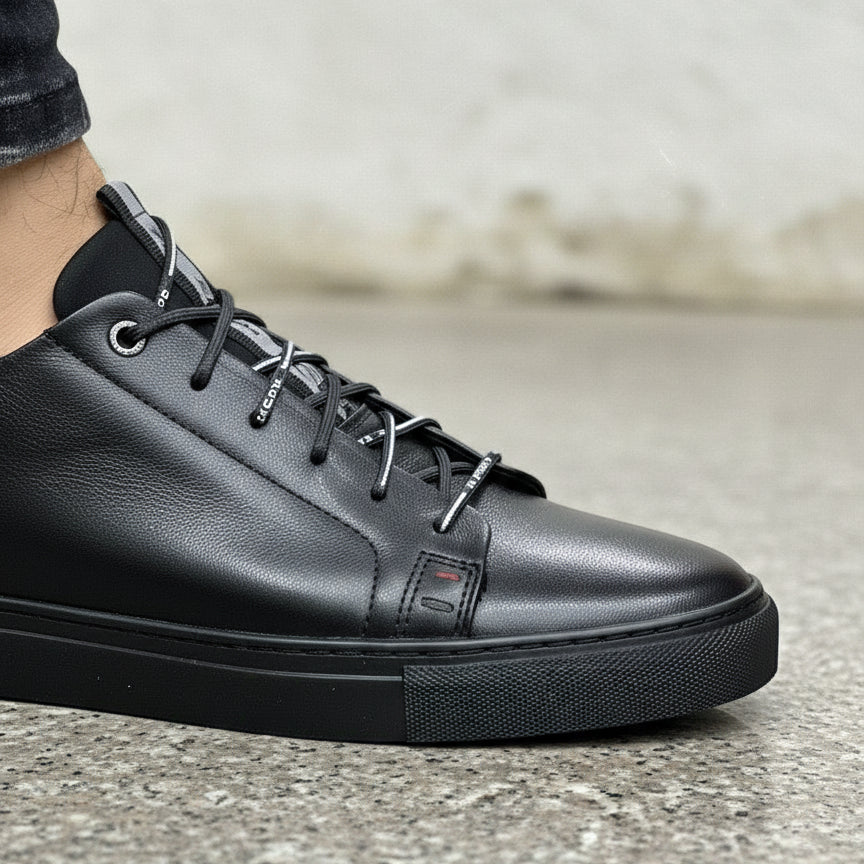 Men's Black Leather Low-Profile Sneakers