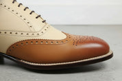 Handcrafted Men's Two-tone Wingtip Brogue Shoes
