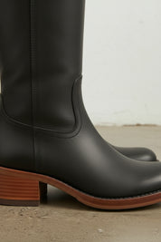 detail-view-showing-texture - Women's Handmade Black Knee-High Riding Leather Boots
